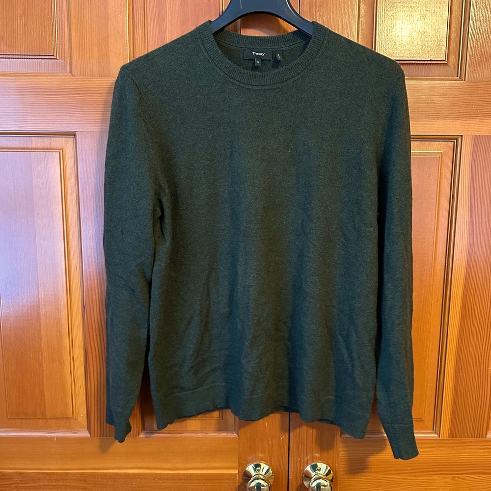 Theory olive green cashmere sweater.  Size XL.
